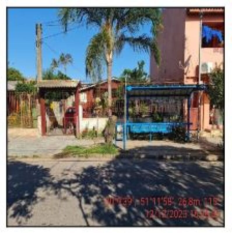 Casa em leilão em Porto Alegre - RS — LOTE 410 Casa