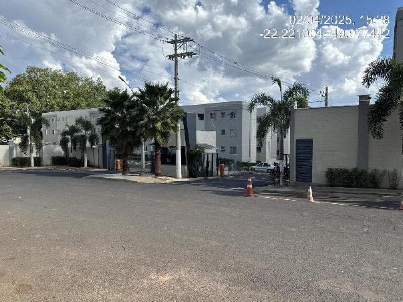 Apartamento em leilão em Marília - SP — LOTE 496 Apartamento