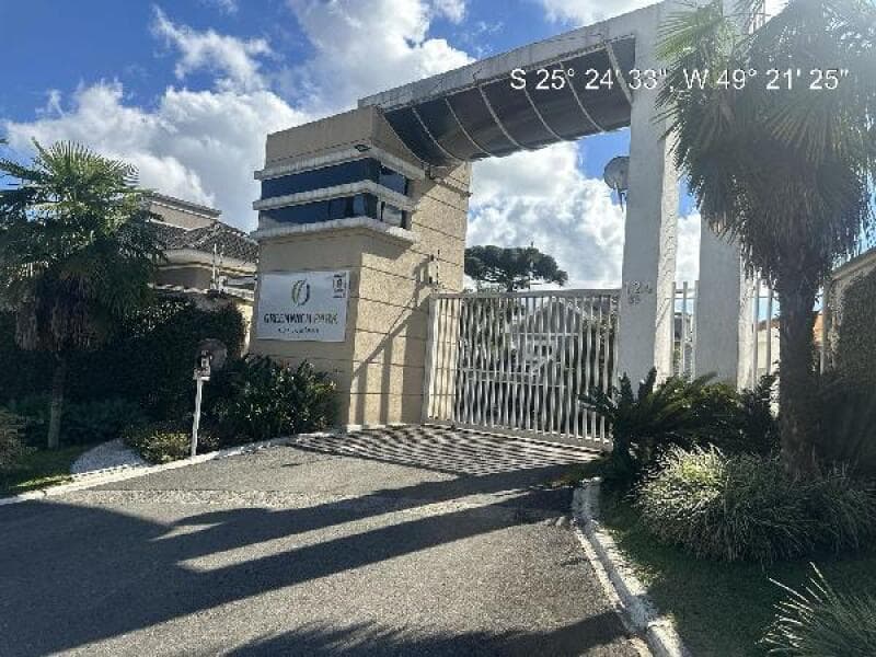 Casa em leilão em Curitiba - PR — LOTE 011 Casa