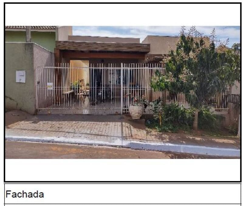 Casa em leilão em Umuarama - PR — LOTE 232 Casa