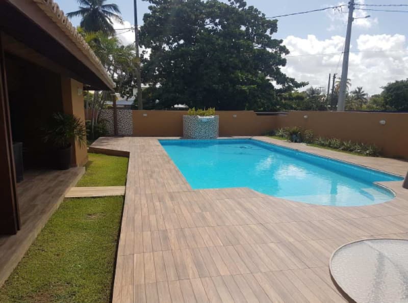 Foto 10 de 30: Casa em leilão em Camaçari - BA, bairro Monte Gordo — LOTE 001 CASA NA PRAIA DE GUARAJUBA - MONTE GORDO - CAMAÇARI / BA
