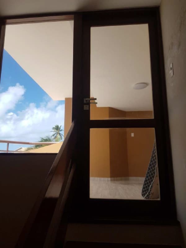 Foto 17 de 30: Casa em leilão em Camaçari - BA, bairro Monte Gordo — LOTE 001 CASA NA PRAIA DE GUARAJUBA - MONTE GORDO - CAMAÇARI / BA