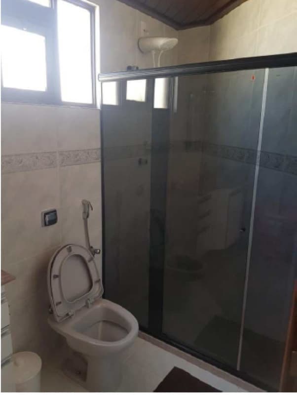 Foto 19 de 30: Casa em leilão em Camaçari - BA, bairro Monte Gordo — LOTE 001 CASA NA PRAIA DE GUARAJUBA - MONTE GORDO - CAMAÇARI / BA