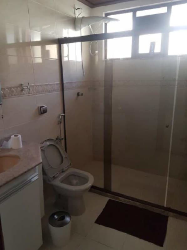 Foto 25 de 30: Casa em leilão em Camaçari - BA, bairro Monte Gordo — LOTE 001 CASA NA PRAIA DE GUARAJUBA - MONTE GORDO - CAMAÇARI / BA