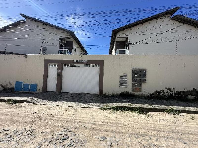 Casa em leilão em Caucaia - CE, bairro Parque Leblon — LOTE 025 CONDOMINIO BELCHIOR 5