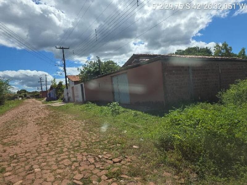 Casa em leilão em Altos - PI — LOTE 223 Casa - ALTOS/PI