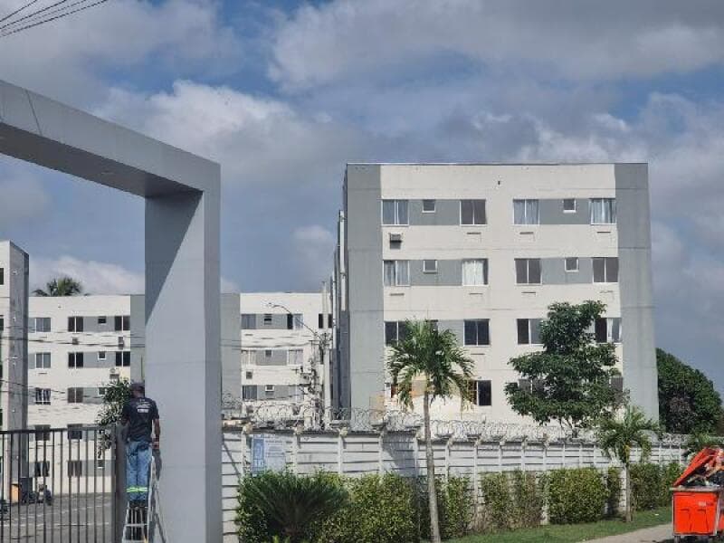Apartamento em leilão em Rio De Janeiro - RJ, bairro Santa Cruz — LOTE 366 RES REINO UNIDO II