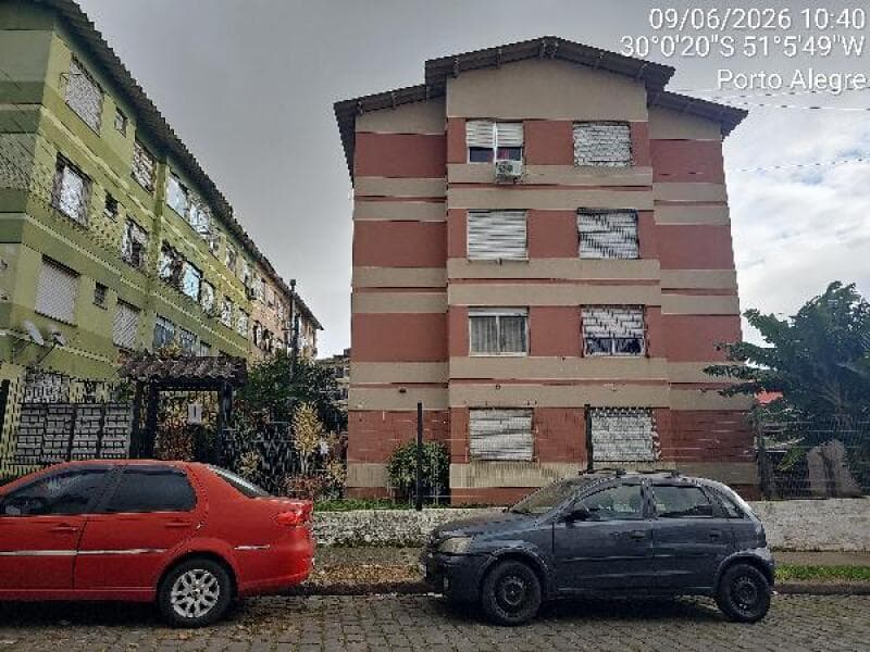 Apartamento em leilão em Porto Alegre - RS, bairro Rubem Berta — LOTE 447 EDIFICIO VIVENDA DE LAMAT