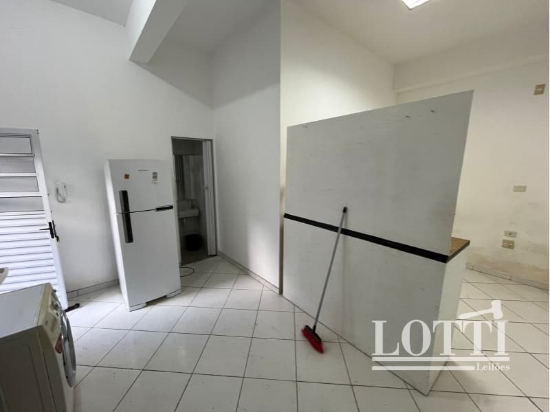 Foto 22 de 51: Comercial em leilão em São Paulo - SP — LOTE 001 Prédio Residencial