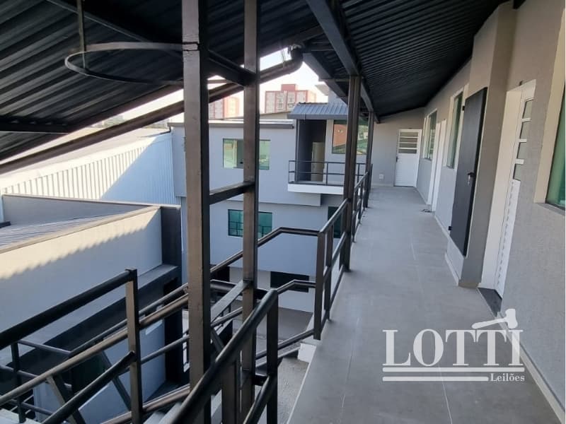 Foto 2 de 51: Comercial em leilão em São Paulo - SP, bairro Jardim Seckler — LOTE 001 Prédio Residencial