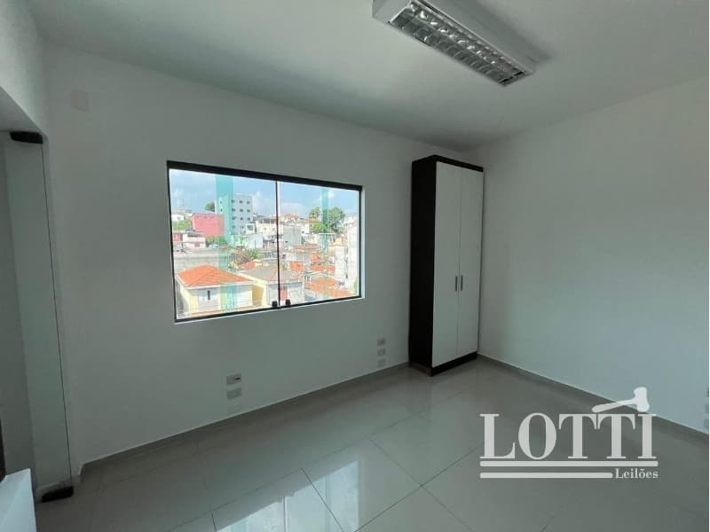 Foto 7 de 51: Comercial em leilão em São Paulo - SP, bairro Jardim Seckler — LOTE 001 Prédio Residencial