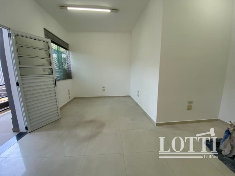 Foto 29 de 51: Comercial em leilão em São Paulo - SP, bairro Jardim Seckler — LOTE 001 Prédio Residencial