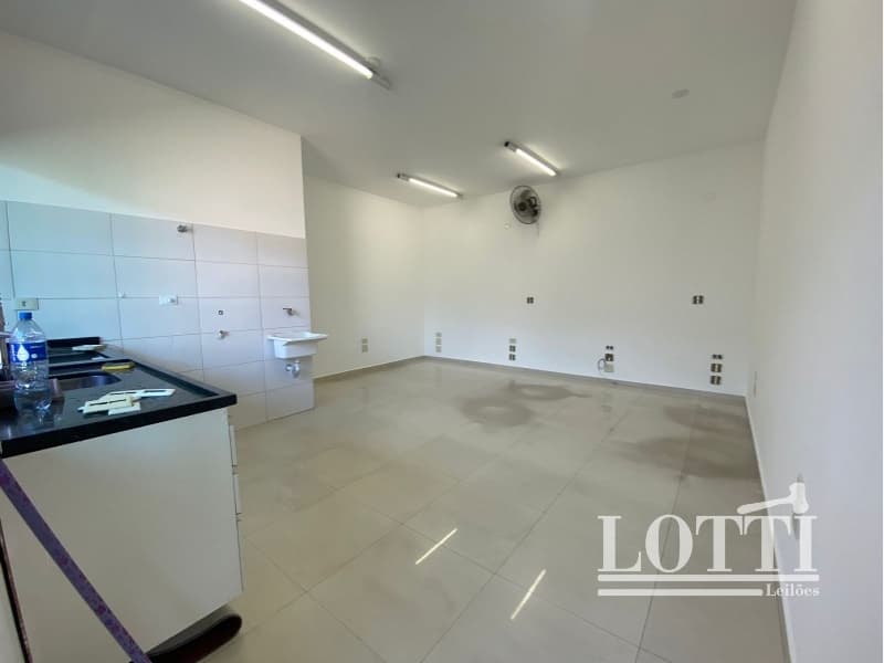 Foto 34 de 51: Comercial em leilão em São Paulo - SP, bairro Jardim Seckler — LOTE 001 Prédio Residencial