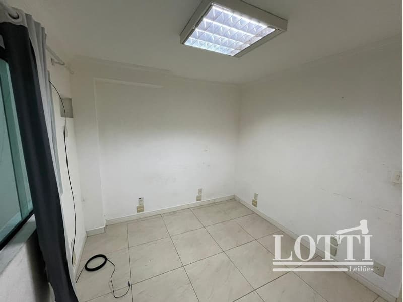 Foto 40 de 51: Comercial em leilão em São Paulo - SP, bairro Jardim Seckler — LOTE 001 Prédio Residencial
