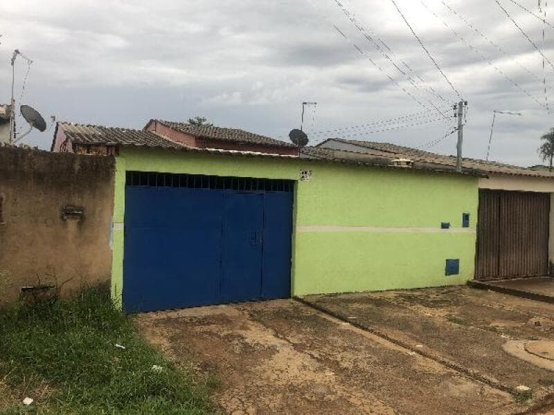 Casa em leilão em Santo Antônio Do Descoberto - GO, bairro Jardim Ana Beatriz I — LOTE 108 Casa