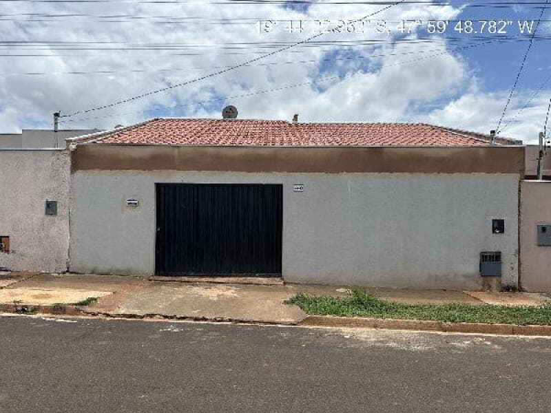 Casa em leilão em Uberaba - MG — LOTE 162 Casa