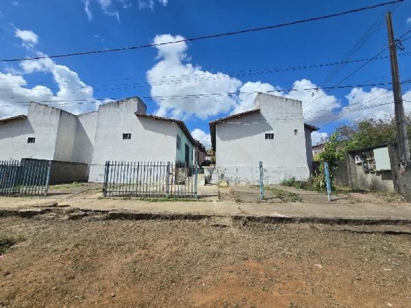 Casa em leilão em Camutanga - PE — LOTE 210 Casa