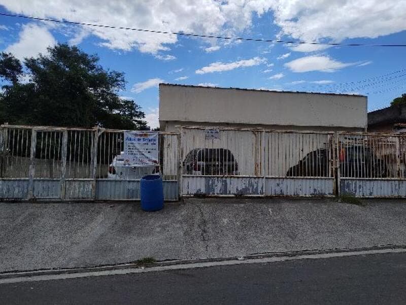 Apartamento em leilão em São Gonçalo - RJ, bairro Monjolos — LOTE 371 Casa