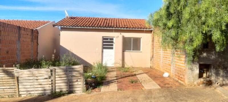 Casa em leilão em Taquaritinga - SP, bairro Jardim Ignez — LOTE 594 Casa