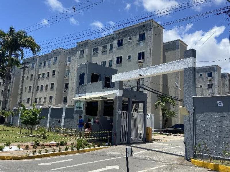Apartamento em leilão em Lauro De Freitas - BA, bairro Recreio Ipitanga — LOTE 022 Apartamento