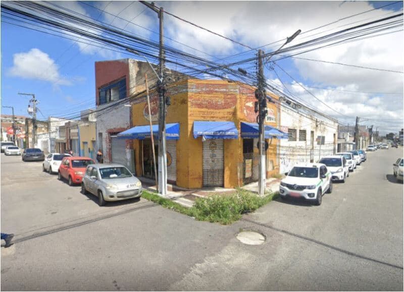 Terreno em leilão em Aracaju - SE, bairro Getúlio Vargas — LOTE 001 Prédio térreo e respectivo terreno