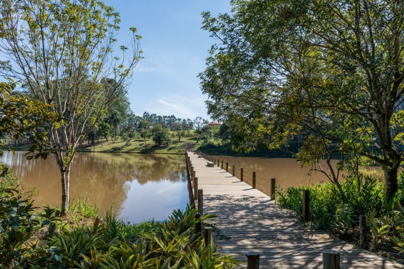 Foto 17 de 18: Terreno em leilão em Pardinho - SP — LOTE 001 (DIREITOS AQUISITIVOS) TERRENO COM 450 m² NO NINHO VERDE – GLEBA II EM PARDINHO/SP