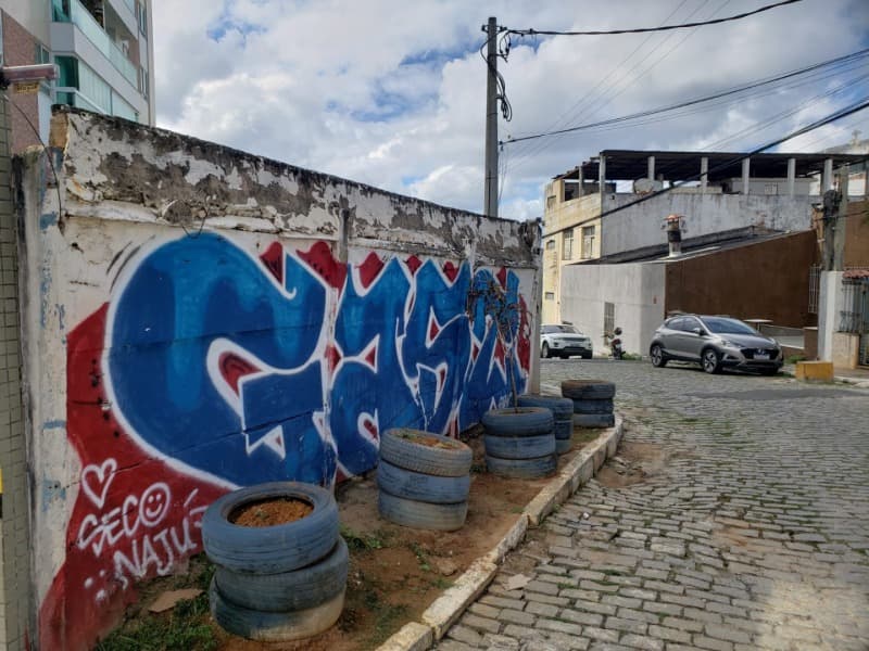 Foto 6 de 8: Terreno em leilão em Salvador - BA — LOTE 001 IMÓVEL - RIO VERMELHO / BA