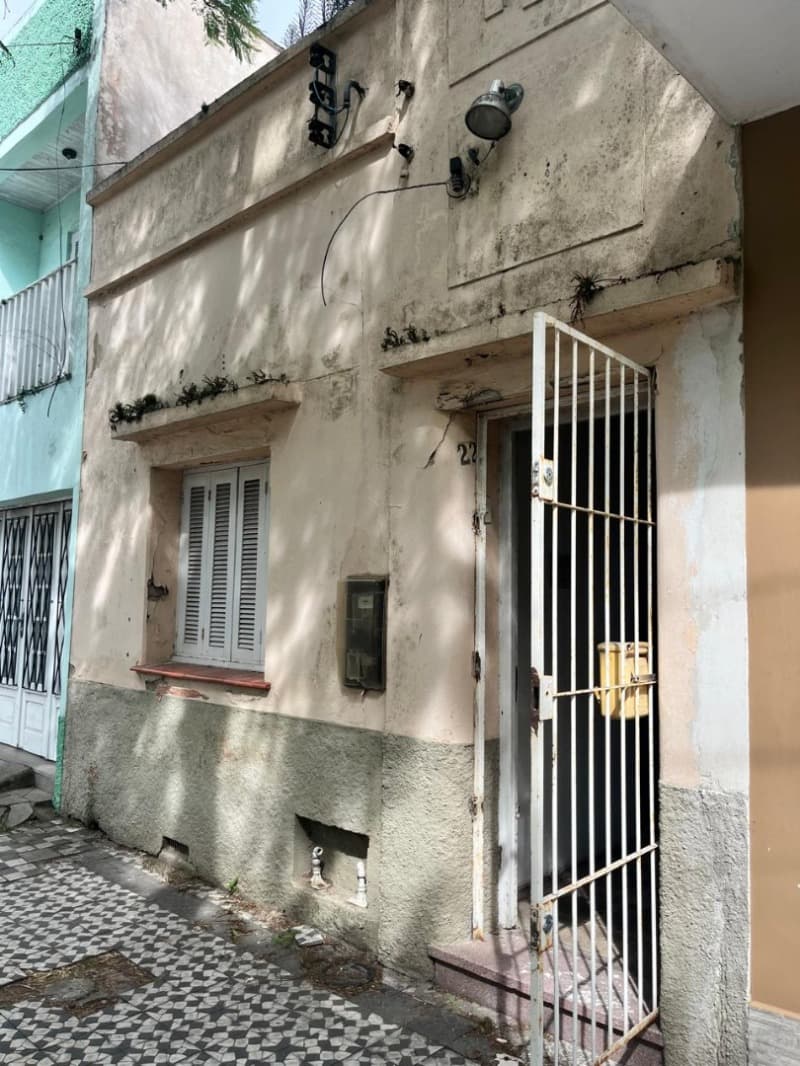 Foto 1 de 2: Casa em leilão em Rio Grande - RS — LOTE 006 CASA RUA GENERAL CANABARRO - CENTRO - RIO GRANDE/RS