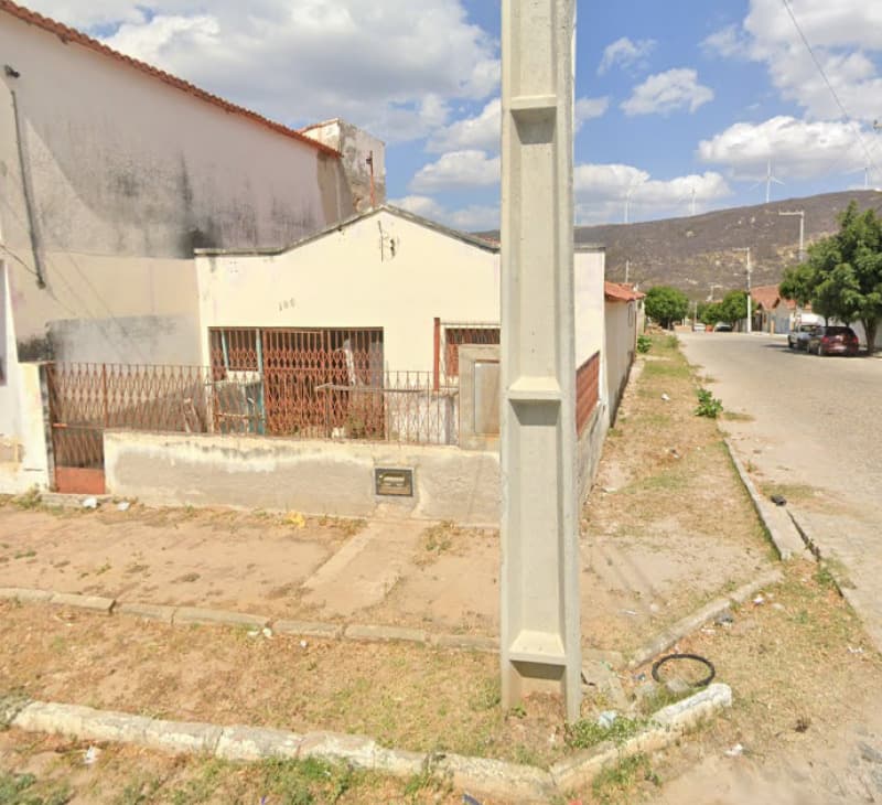 Casa em leilão em Parelhas - RN — LOTE 002 Casa, Rua Daniel Gomes, 190, B. Maria Terceira, Parelhas/RN