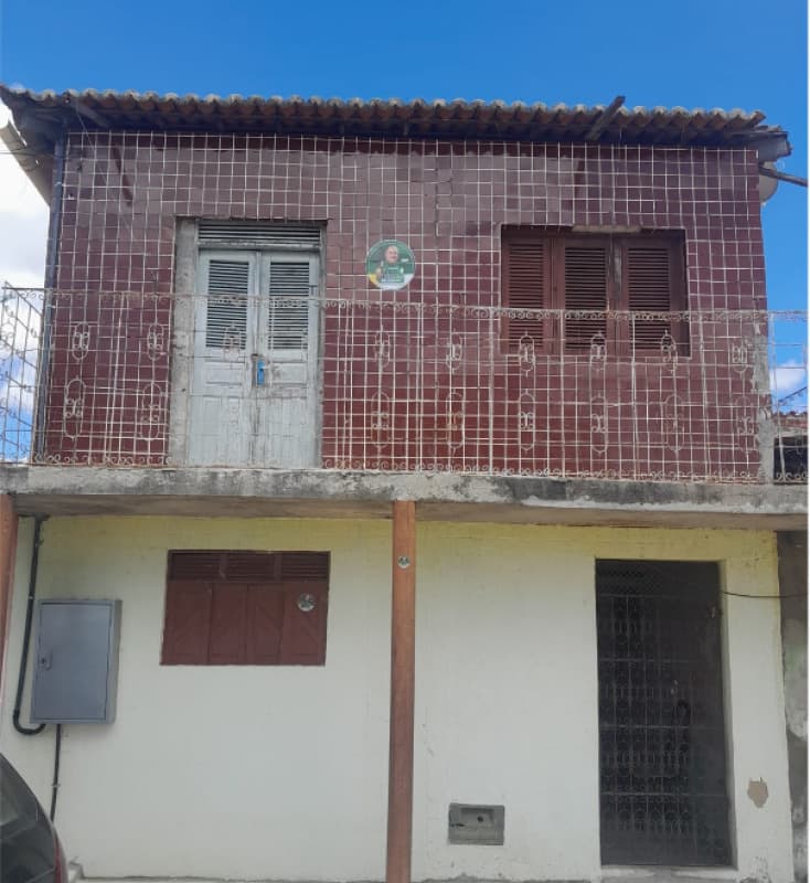 Casa em leilão em Angicos - RN, bairro Centro — LOTE 002 Casa de 2 pavimentos c/ 108,16m², terreno c/ 54,08m², Rua José Horácio, 48, Centro, Angicos