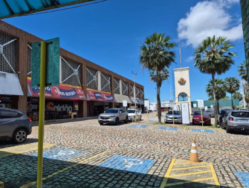 Foto 2 de 13: Comercial em leilão em Natal - RN, bairro Lagoa Nova — LOTE 001 Instalações para Shopping, com 14.287,00m² de construção, terreno c/ 35.638,00m², Av. Senad