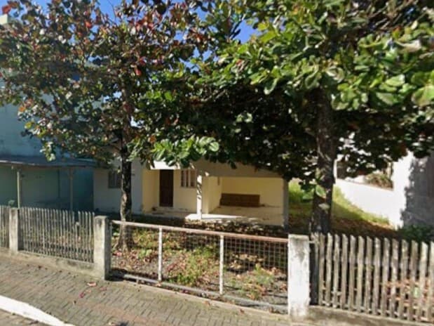 Terreno em leilão em Navegantes - SC — LOTE 001 Terreno situado no lugar Gravatá, Município de Navegantes/SC, com 360,00m2