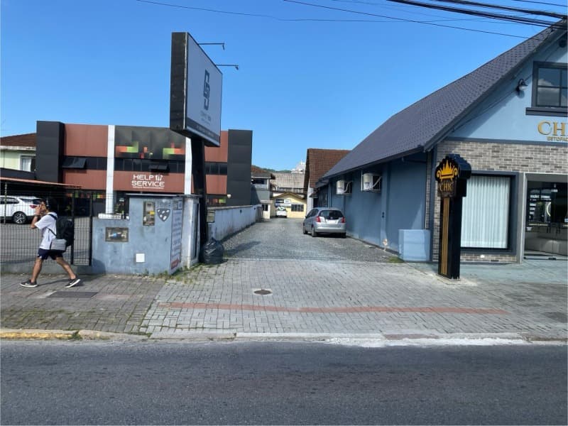 Foto 1 de 8: Comercial em leilão em Joinville - SC — LOTE 001 FRAÇÃO IDEAL DE 2/5 (DOIS QUINTOS (40%))DE IMÓVEL COMERCIAL EM JOINVILLE/SC