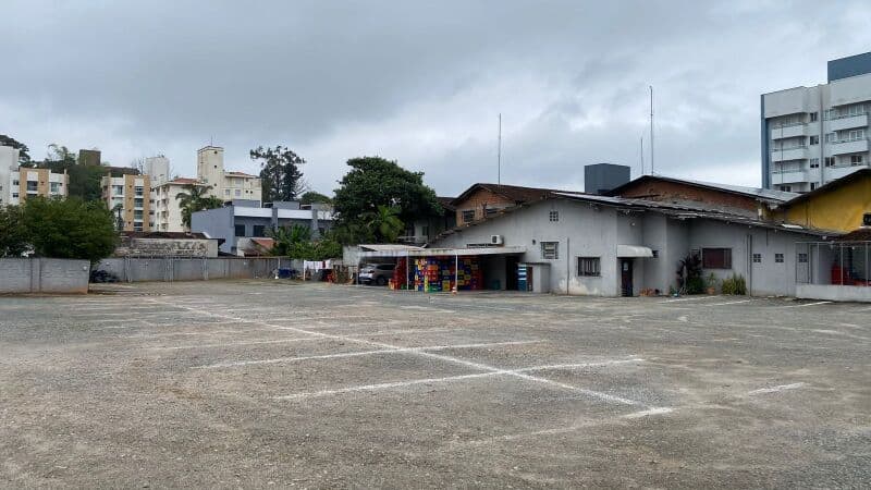 Foto 5 de 7: Terreno em leilão em Joinville - SC, bairro Glória — LOTE 001 IMÓVEL URBANO EM JOINVILLE - BAIRRO GLÓRIA