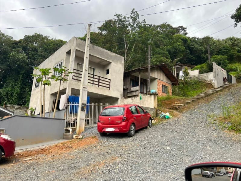 Foto 1 de 6: Terreno em leilão em Joinville - SC, bairro Boehmerwald — LOTE 001 IMÓVEL NO BAIRRO BOEHMERWALD, JOINVILLE/SC
