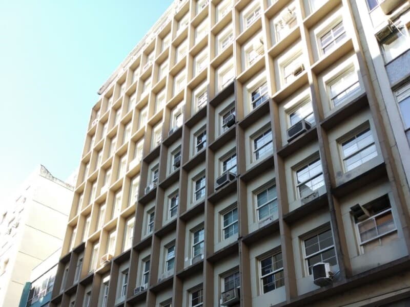 Foto 5 de 6: Comercial em leilão em Porto Alegre - RS — LOTE 001 CONJUNTO (DESOCUPADO) NO BAIRRO CENTRO
