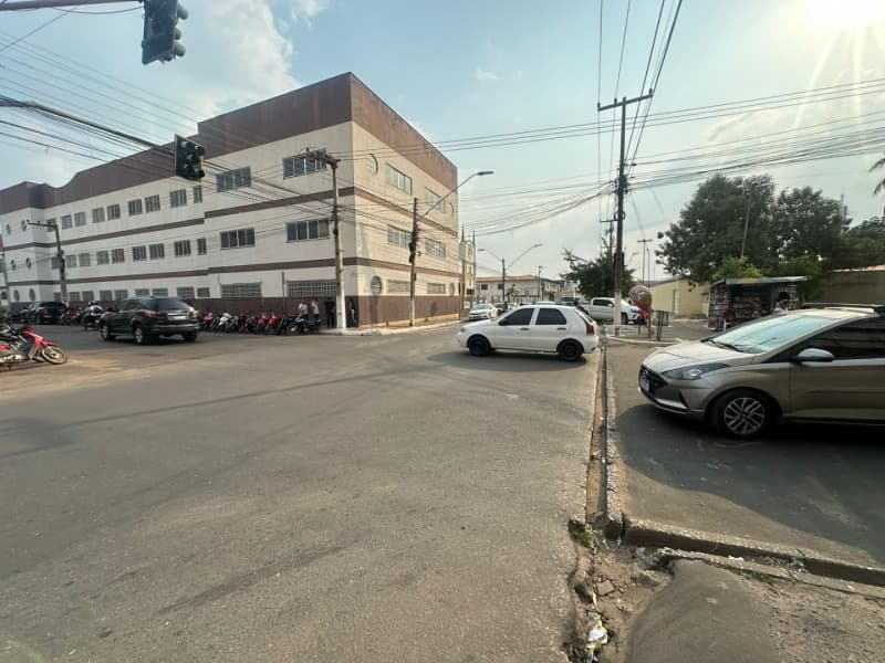 Foto 2 de 18: Comercial em leilão em Imperatriz - MA — LOTE 004 Sala comercial na Rua Luís Domingues, Edifício Centro Comercio Empresarial, Centro, Imperat