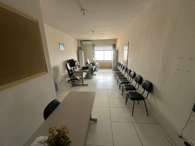 Foto 15 de 21: Comercial em leilão em Imperatriz - MA — LOTE 003 Sala comercial no Edifício Centro Comercio Empresarial, Sala 1.006, Centro, Imperatriz/MA c