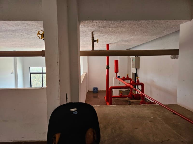 Foto 6 de 34: Comercial em leilão em São Luís - MA — LOTE 002 Prédio comercial na Rua Leblon, Calhau, São Luís/MA com área Construída de 1.215,05 m²
