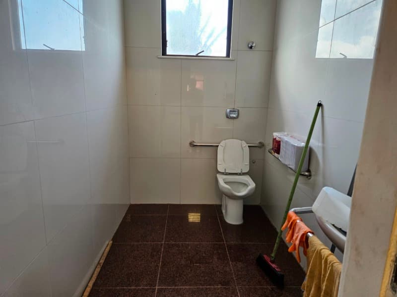 Foto 13 de 34: Comercial em leilão em São Luís - MA — LOTE 001 Prédio comercial no Calhau, São Luís/MA com área construída de 1.215,05 m²
