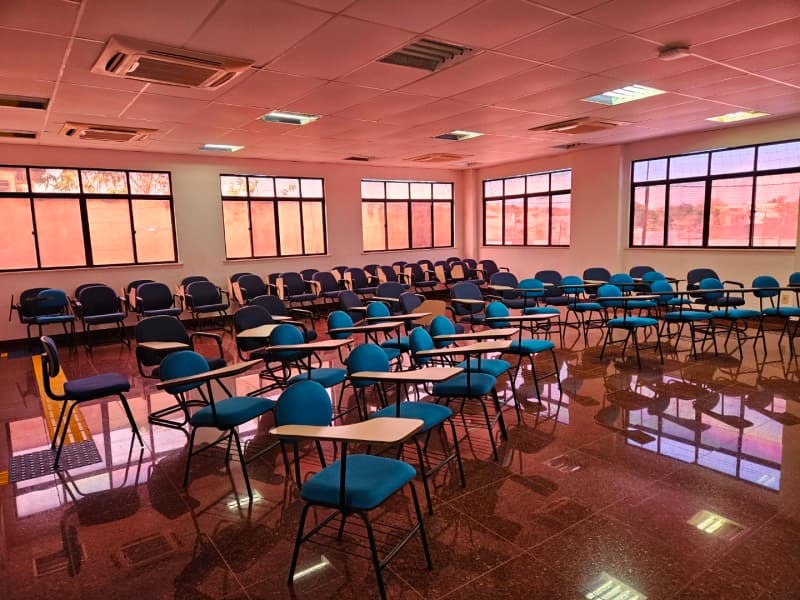 Foto 26 de 34: Comercial em leilão em São Luís - MA — LOTE 001 Prédio comercial no Calhau, São Luís/MA com área construída de 1.215,05 m²