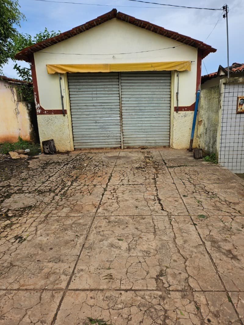 Foto 2 de 2: Comercial em leilão em Governador Archer - MA — LOTE 003 Um salão comercial na Avenida Costa e Silva, Governador Archer/MA, com 180 m² de área