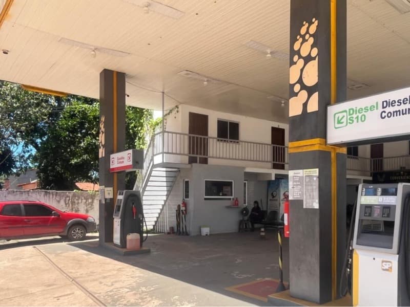 Foto 2 de 4: Terreno em leilão em Buriti - MA, bairro Centro — LOTE 001 Um imóvel em Buriti/MA com 414 m² de área com um Posto de combustível