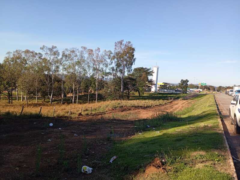 Foto 9 de 9: Terreno em leilão em Itaúna - MG — LOTE 001 Imóvel MG 050 - Ao lado do Restaurante Milhão