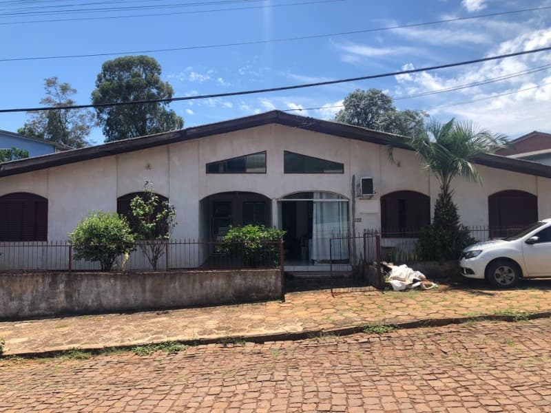 Area Rural em leilão em Maximiliano De Almeida - RS, bairro Centro — LOTE 005-6 A FRAÇÃO IDEAL DE 52,15m² SOBRE O LOTE URBANO Nº 02, da Quadra nº 19, com área total de 9