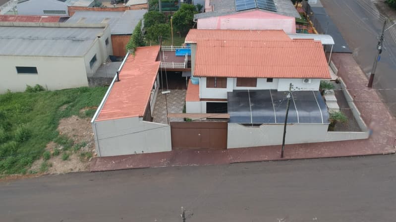Foto 5 de 9: Casa em leilão em Erechim - RS, bairro José Bonifácio — LOTE 002 LOTE URBANO Nº 30, da Quadra 04, com a área de 365,40m² em ERECHIM/RS + Benfeitorias