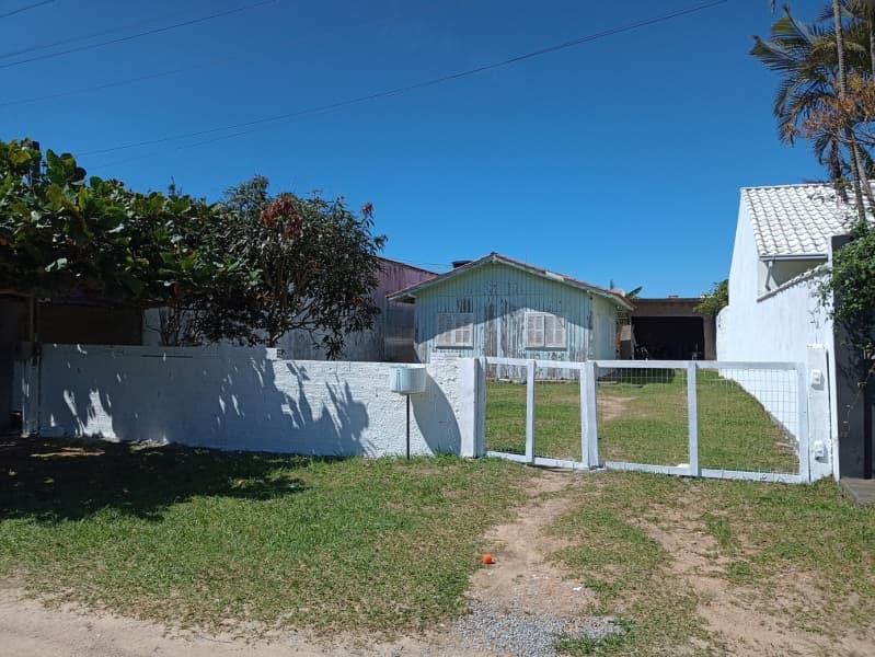 Foto 1 de 2: Terreno em leilão em Imbituba - SC, bairro Vila Nova — LOTE 003 UM TERRENO URBANO denominado Lote nº 17 da quadra 01, situado em Vila Nova, IMBITUBA/SC + B