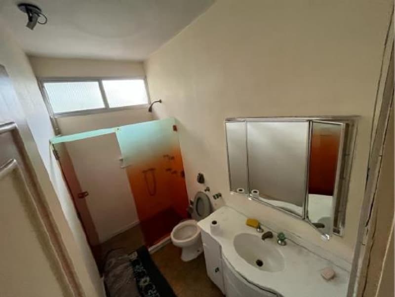 Foto 5 de 10: Comercial em leilão em Pelotas - RS, bairro Centro — LOTE 003 UM TERRENO URBANO CENTRAL, com a área aproximada de 419,05m², contendo construído um prédio