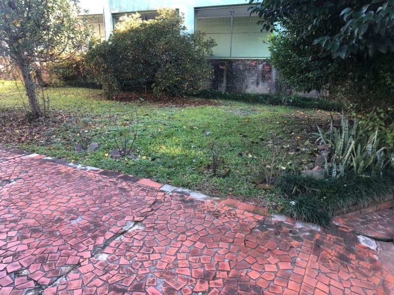 Foto 13 de 24: Casa em leilão em Passo Fundo - RS, bairro Centro — LOTE 702 UM LOTE DE TERRENO, constituído de parte do lote nº 17, com a área de 400,00m² + Benfeitori