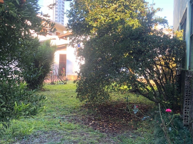 Foto 15 de 24: Casa em leilão em Passo Fundo - RS, bairro Centro — LOTE 702 UM LOTE DE TERRENO, constituído de parte do lote nº 17, com a área de 400,00m² + Benfeitori